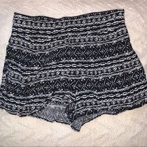 Pacsun Chevron Patterned Soft Comfortable Shorts